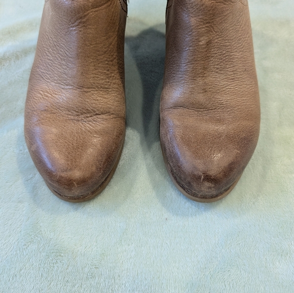 Dansko Heeled Booties - 40 - Honey - Picture 8 of 10